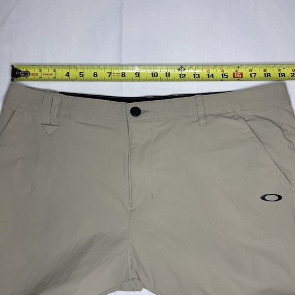 Oakley Pants Lot of 2 Men’s Size 38 Black Khaki Performance Stretch Golf Chino - Picture 3 of 10